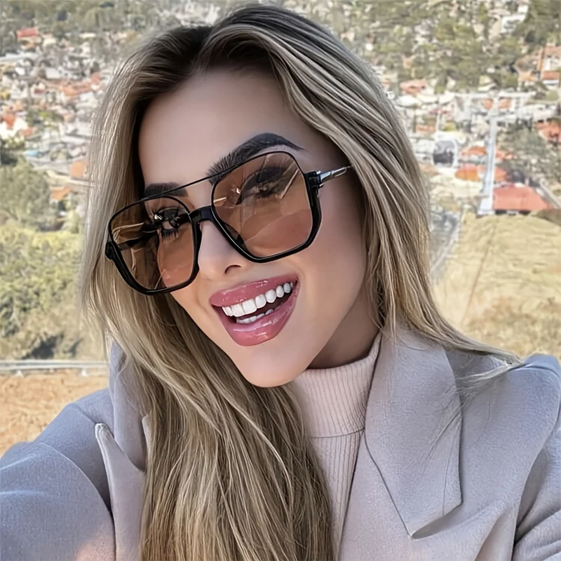 Nuovi Occhiali da Sole Vintage - Designer Sunglasses recensione e prezzo